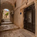 Apartment Cathedral *