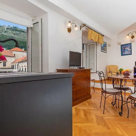 Cathedral Apartment