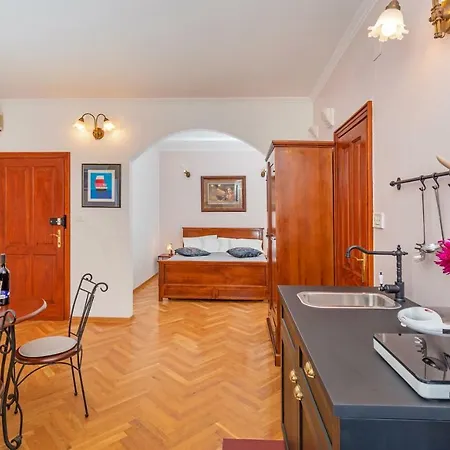 Apartment Cathedral